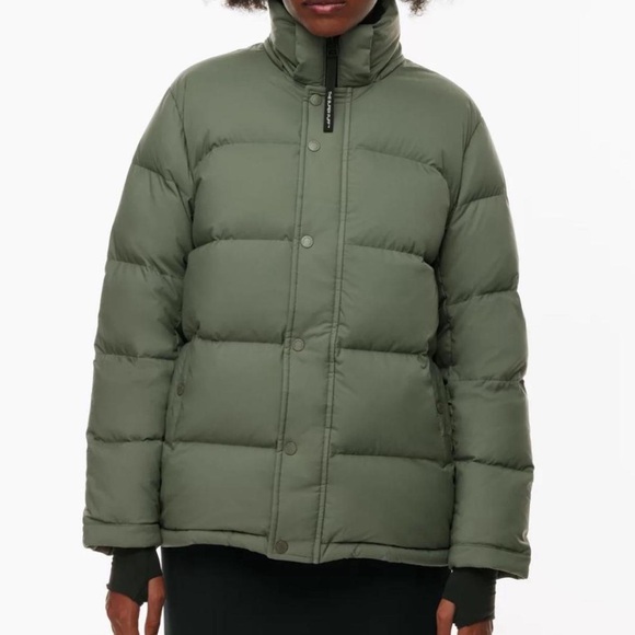 Aritzia supper puff - Picture 2 of 5